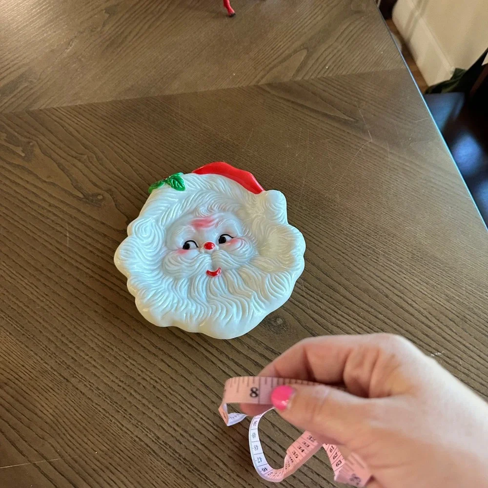Vintage Santa Claus‎ Plastic Wall Plaque Dish Christmas Decor Kitschmas 7in